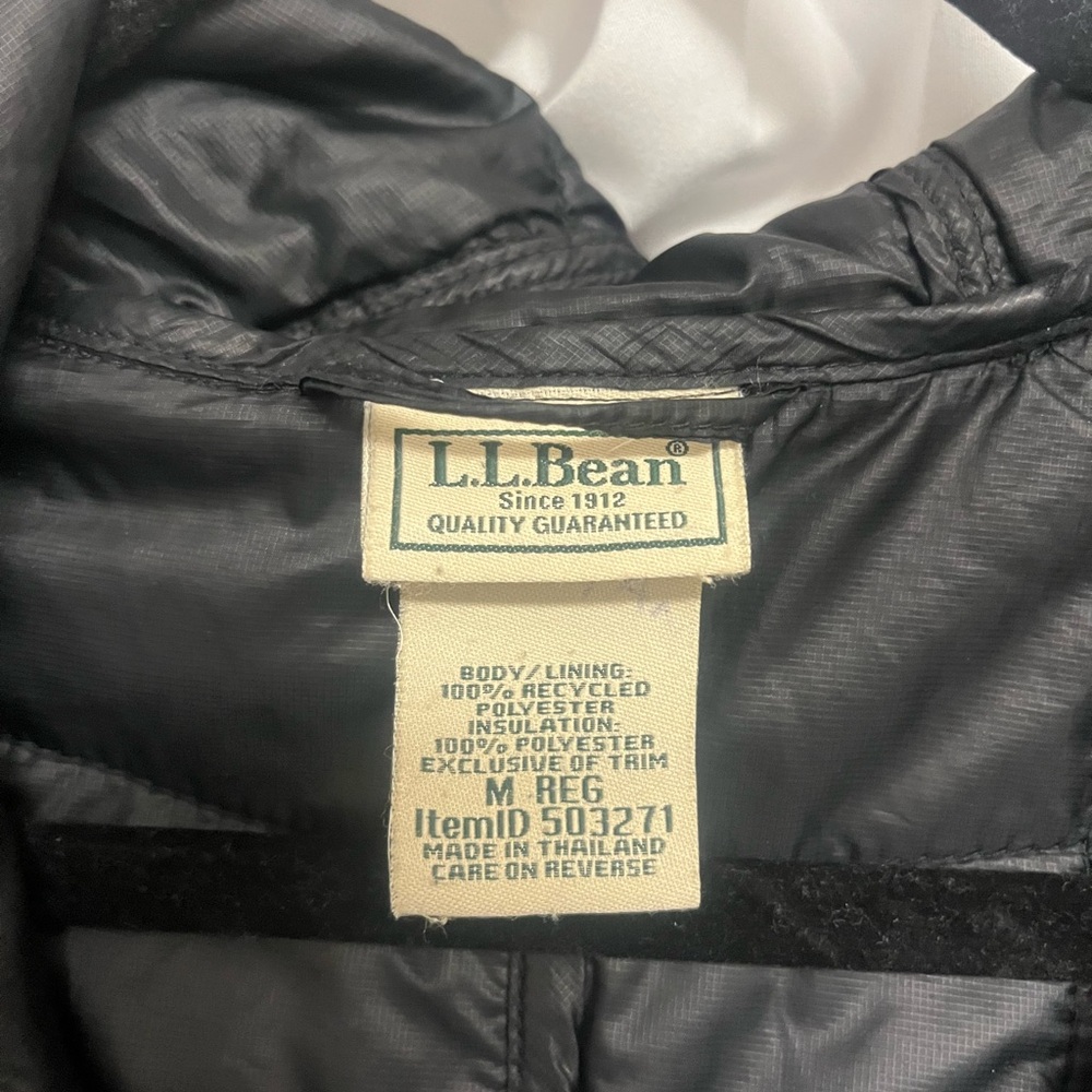 L.L.Bean Women’s Parka Size Medium - Picture 2 of 2